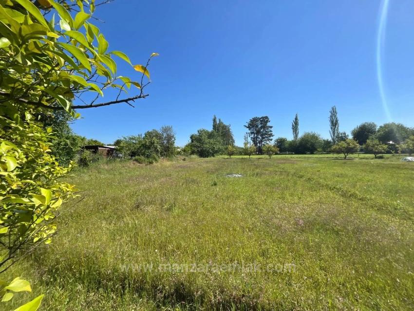 2050 M2 Satılık Tarla - Ev Yapılabiliyor