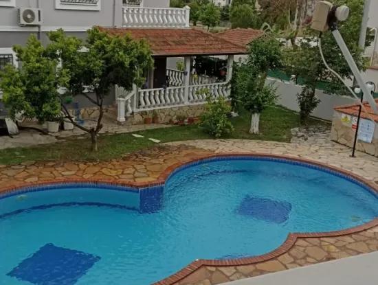 Möblierte Mietvilla In Einer Anlage Mit Pool In Dalaman