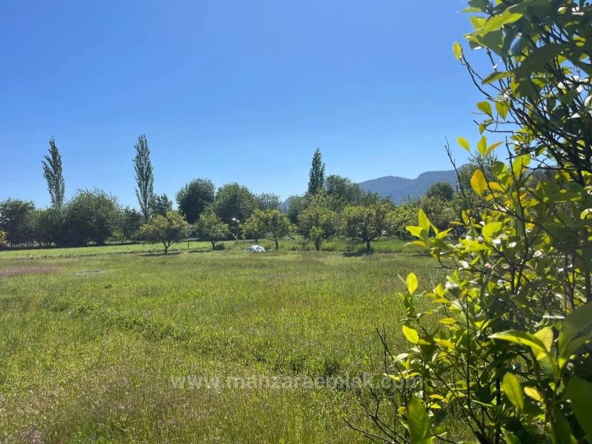 2050 M2 Satılık Tarla - Ev Yapılabiliyor