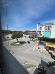 Atatürk Caddesinde Kiralık 1+1 Daire