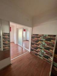 Atatürk Caddesinde Kiralık 1+1 Daire