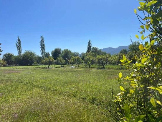 2050 M2 Satılık Tarla - Ev Yapılabiliyor