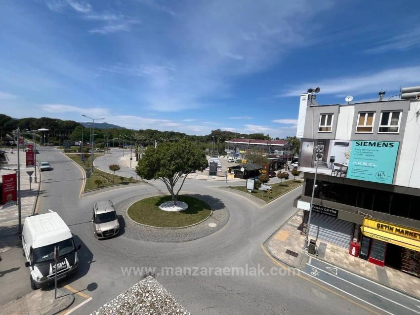 Atatürk Caddesinde Kiralık 1+1 Daire