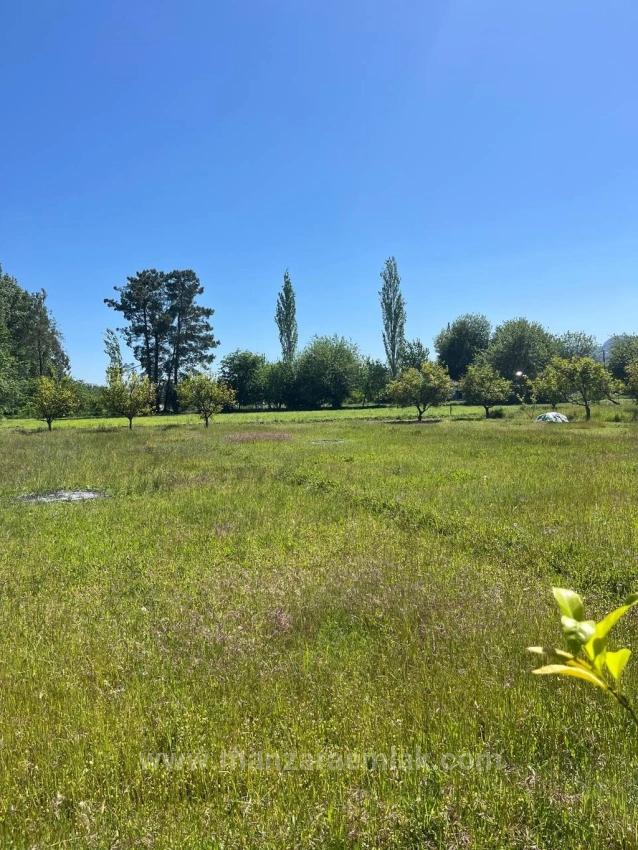 2050 M2 Satılık Tarla - Ev Yapılabiliyor