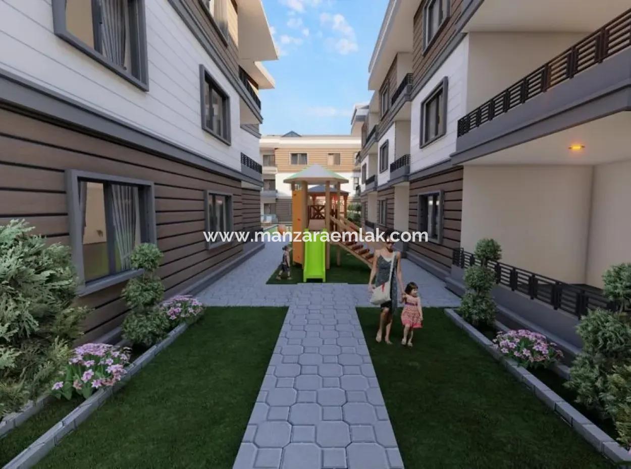 Satılık Havuzlu Site İçinde 2+1 Daire