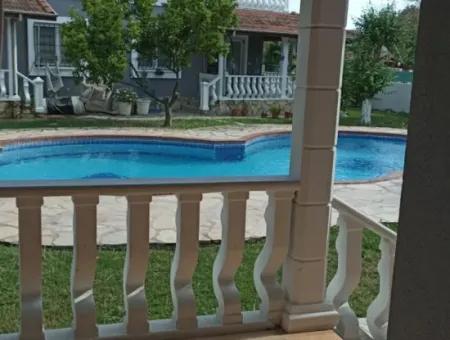 Dalaman Da Havuzlu Sitede Eşyalı Kiralık Villa